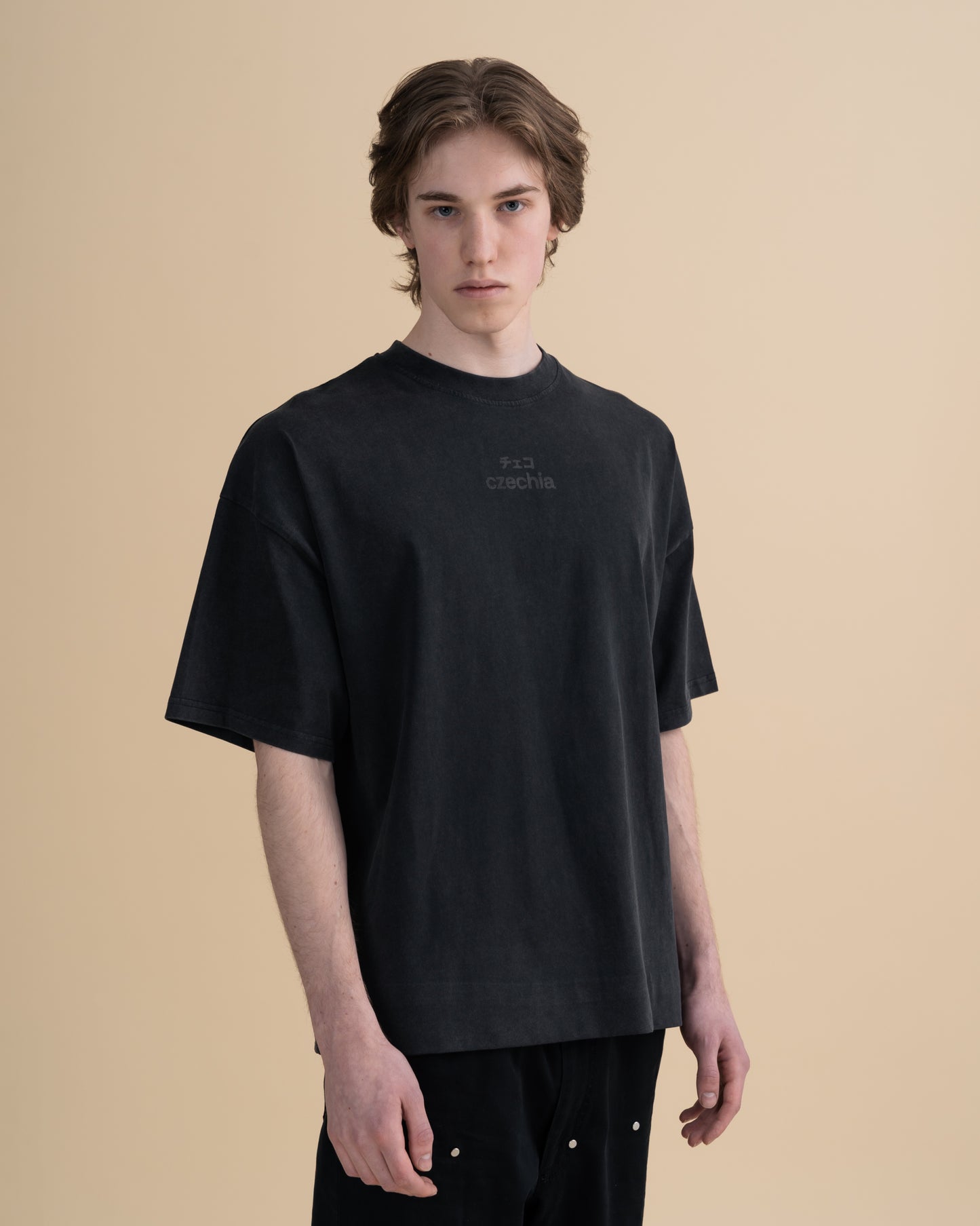 EXPO VINTAGE BLACK TEE