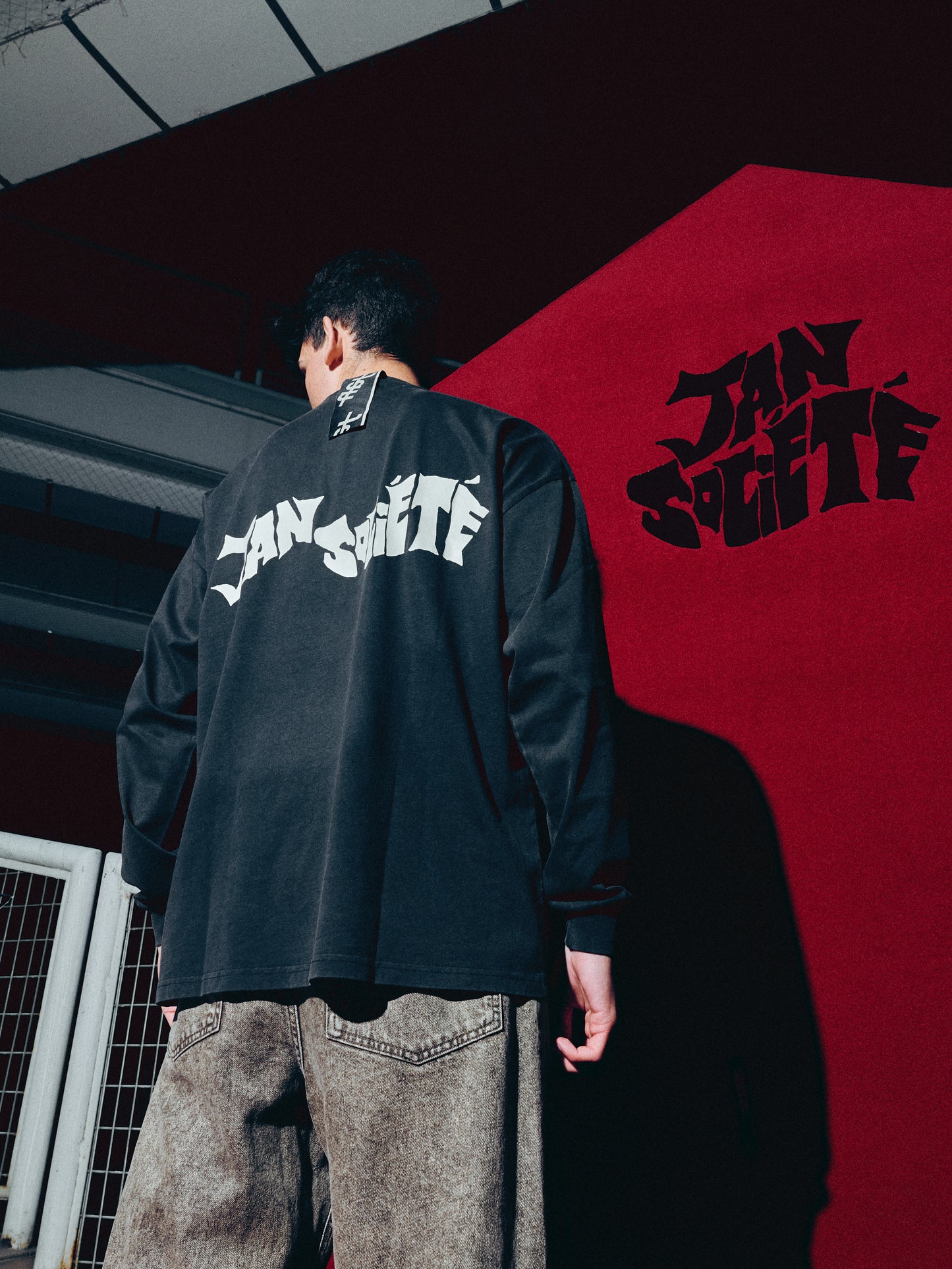 LONGSLEEVE TEE WASHED BLACK