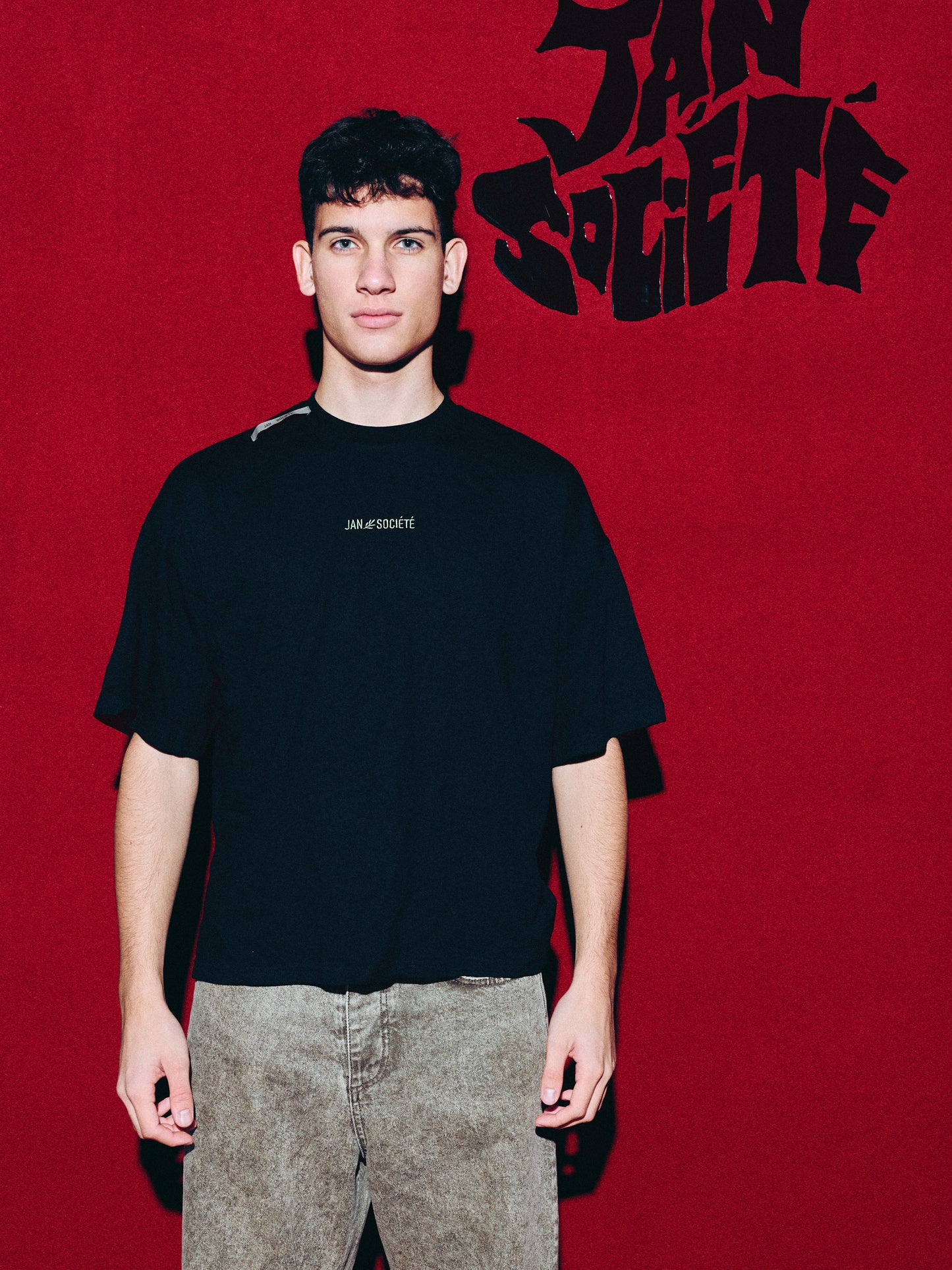 LOGO BOXY TEE BLACK