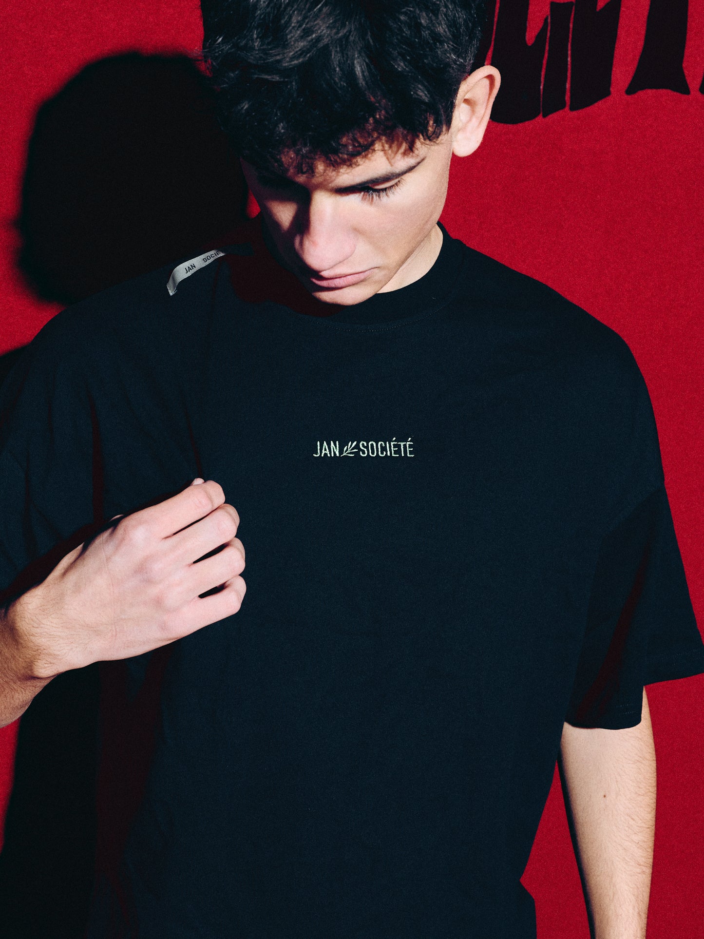 LOGO BOXY TEE BLACK