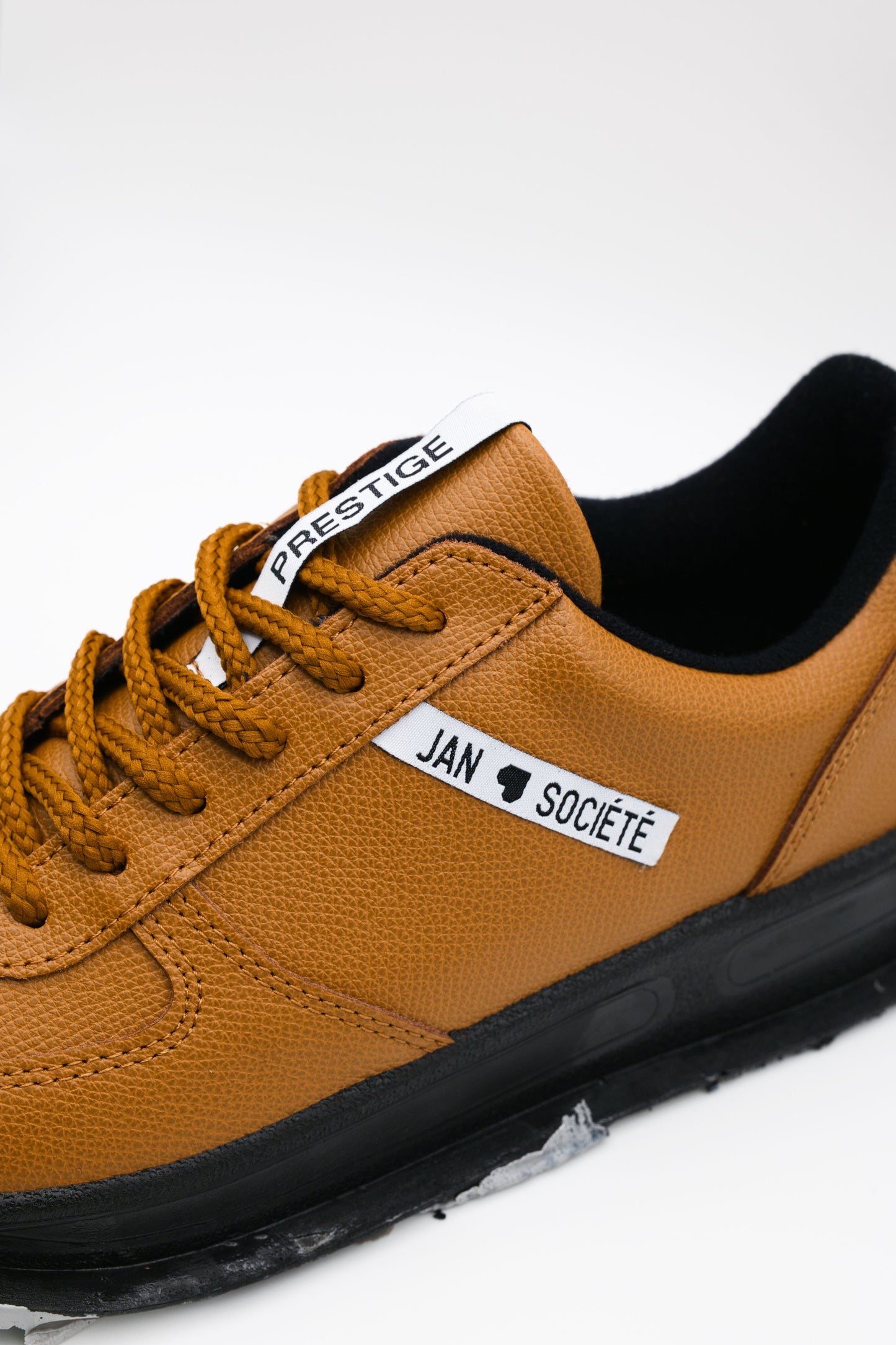 EXPO PRESTIGE X JAN COGNAC BROWN - PREORDER