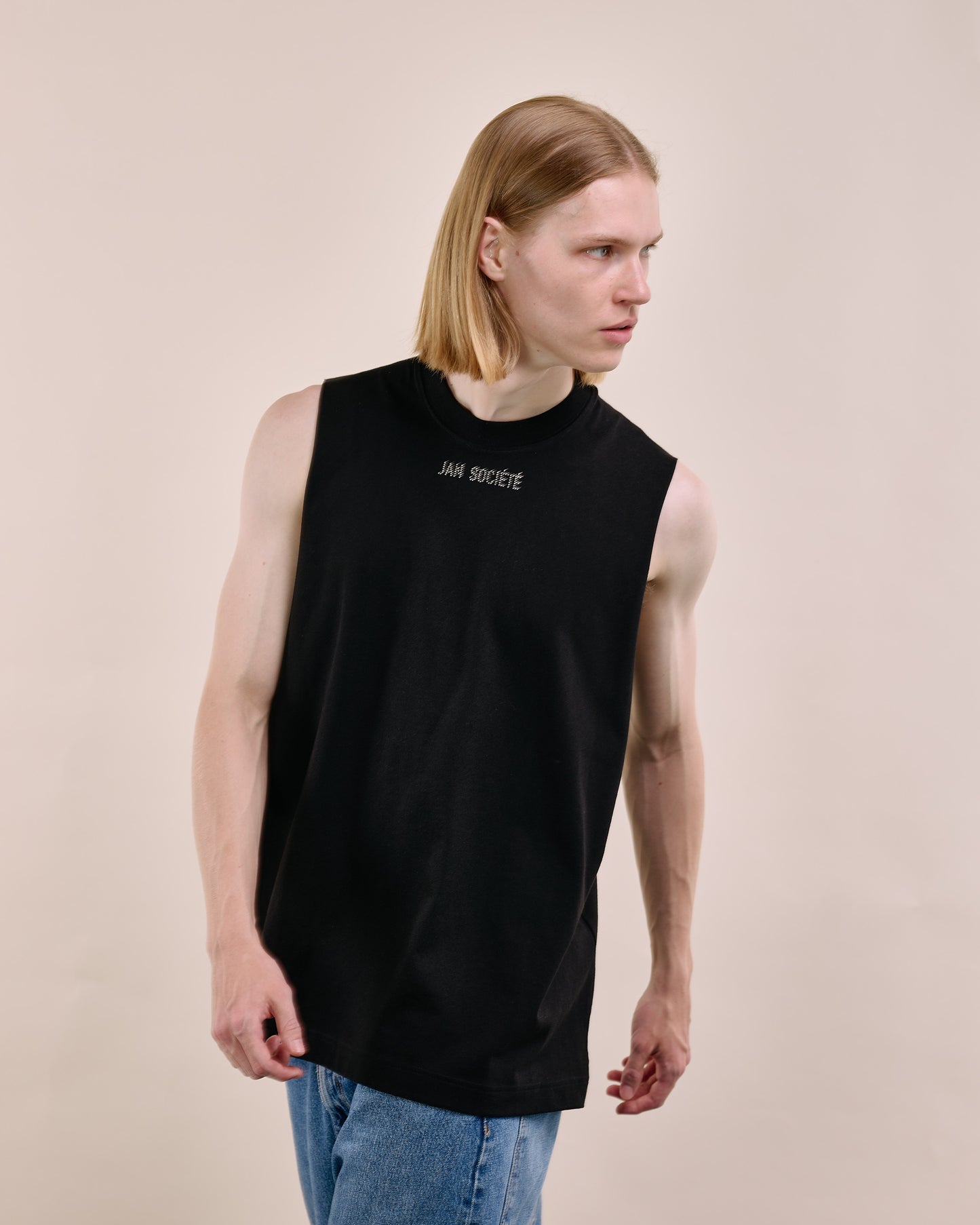 SPARKLY BLACK SLEEVELESS TEE