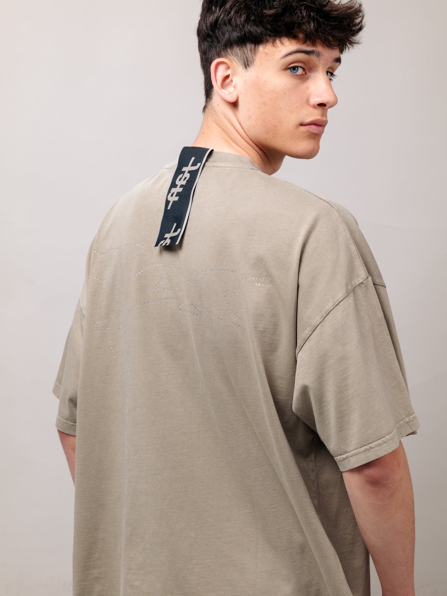 JAN SOCIETE CRYSTAL LOGO BEIGE TEE