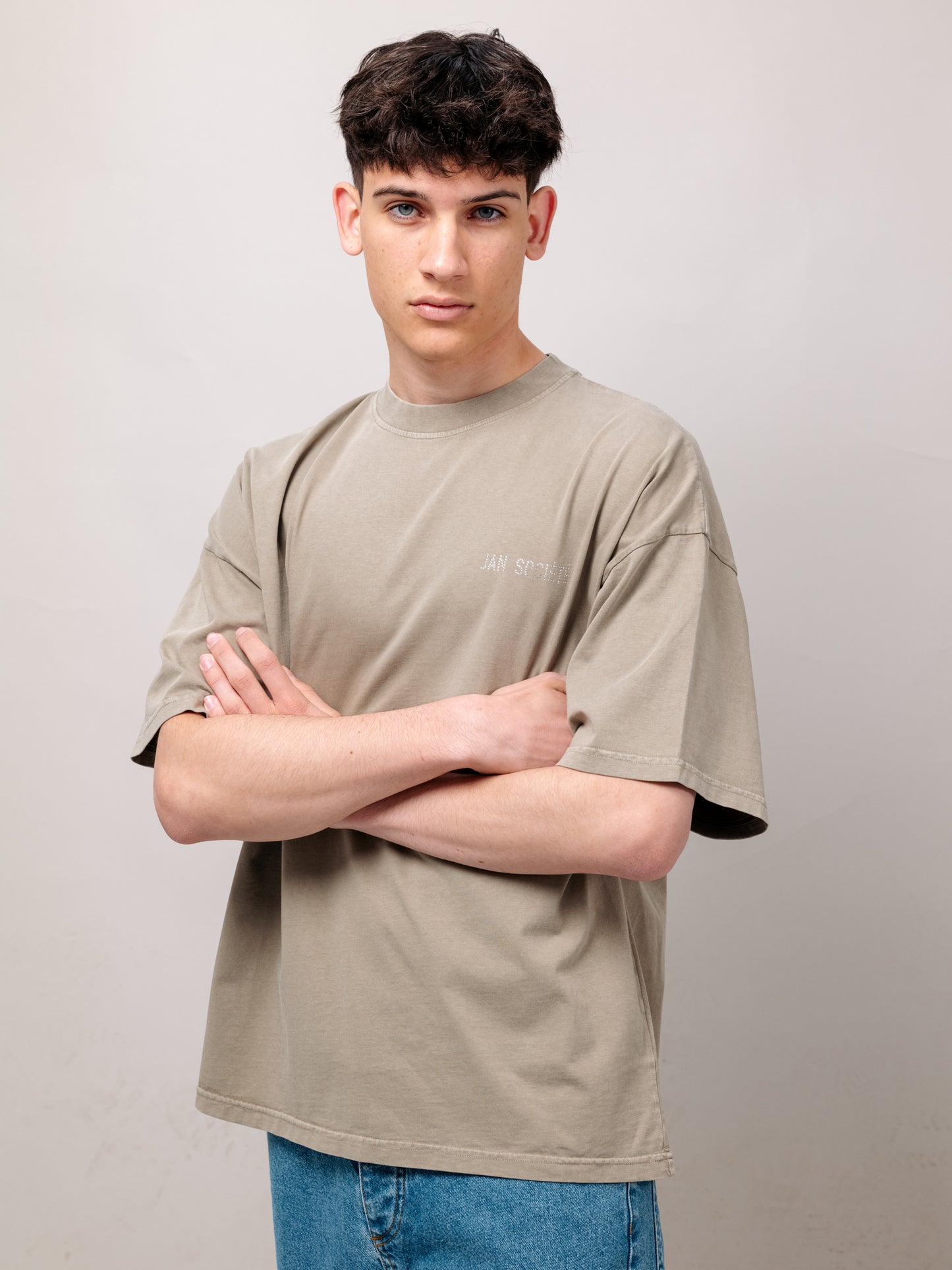 JAN SOCIETE CRYSTAL LOGO BEIGE TEE