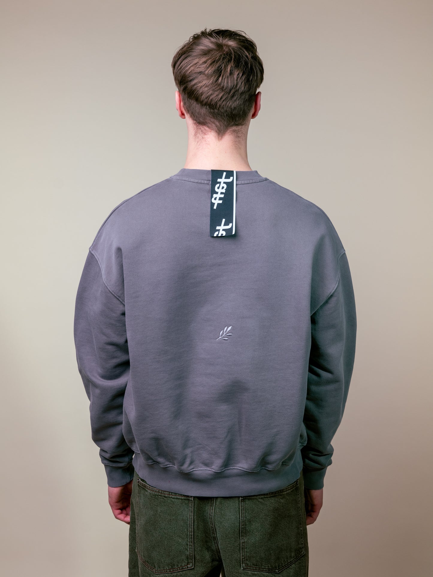 WASHED GREY LOGO CREWNECK