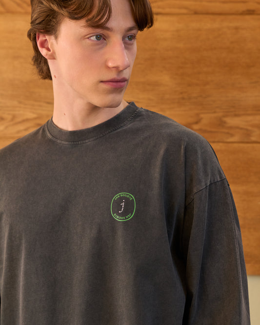J-EMBLEM LONGSLEEVE WASHED BLACK