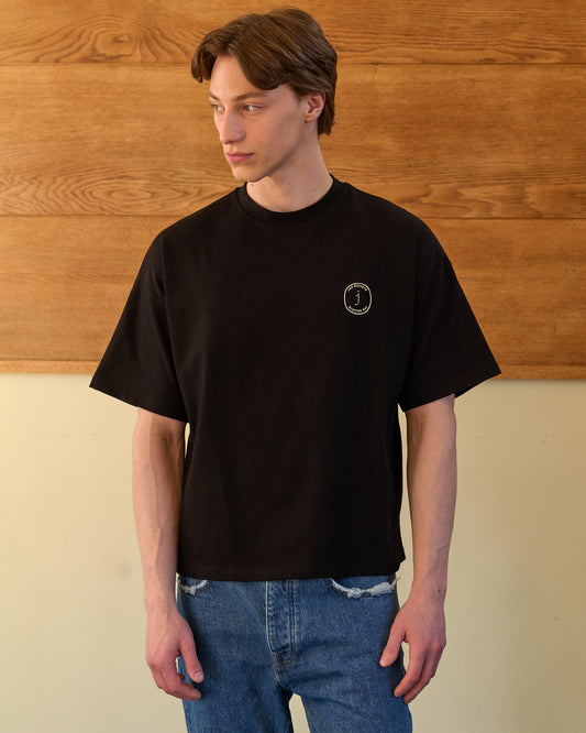 J-EMBLEM TEE BLACK