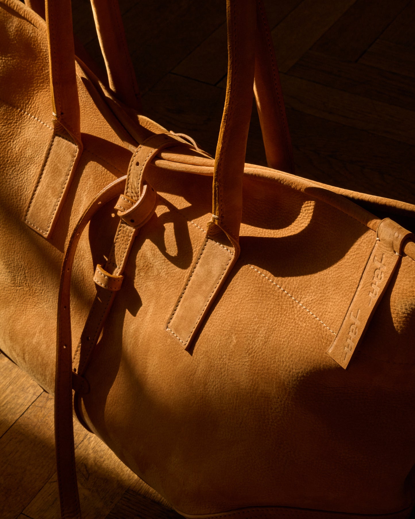 ARC TOTE COGNAC