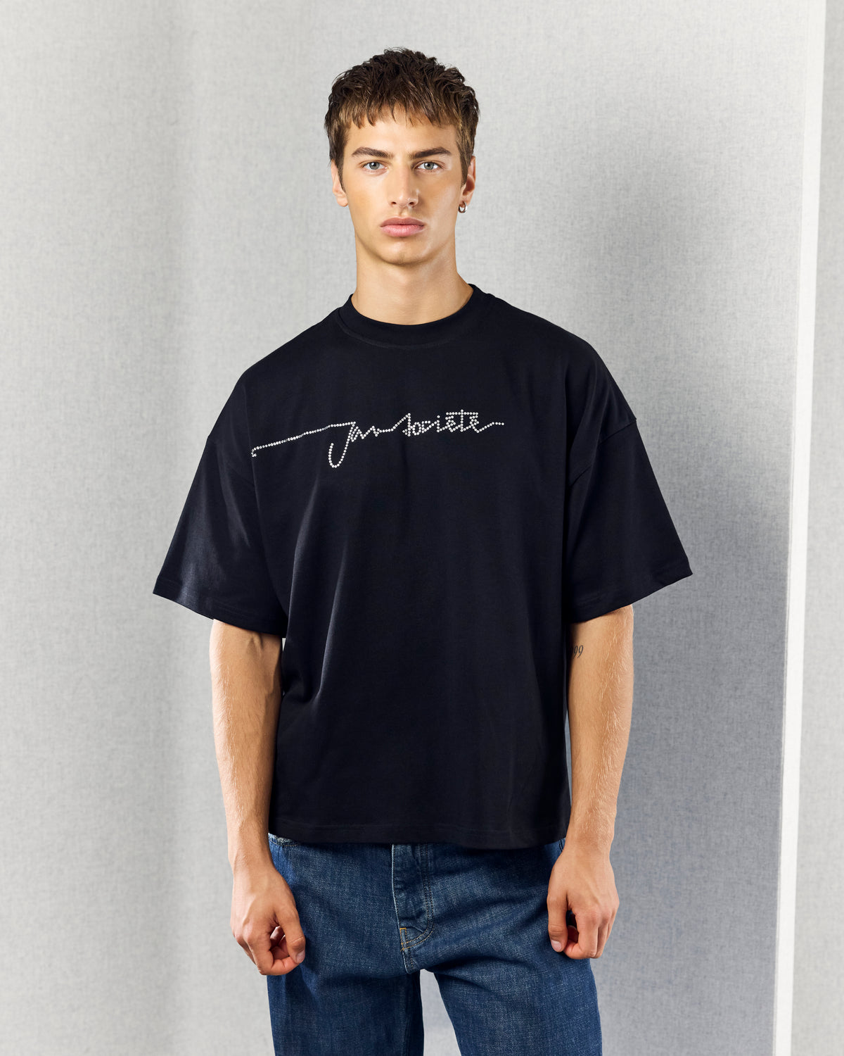MANUSCRIPT TEE BLACK