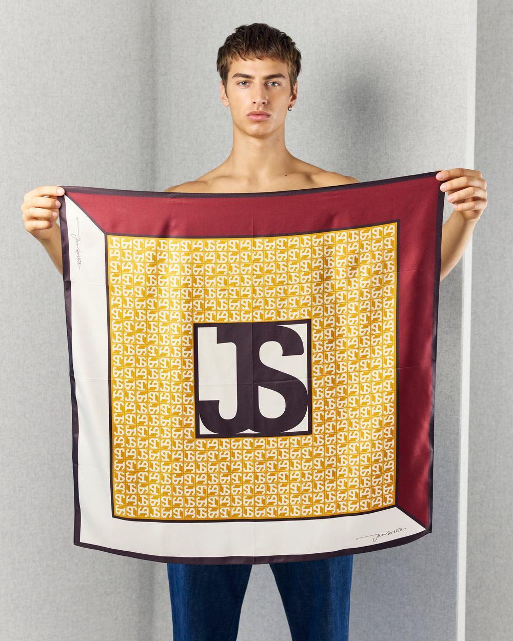 JS SILK SCARF GOLD