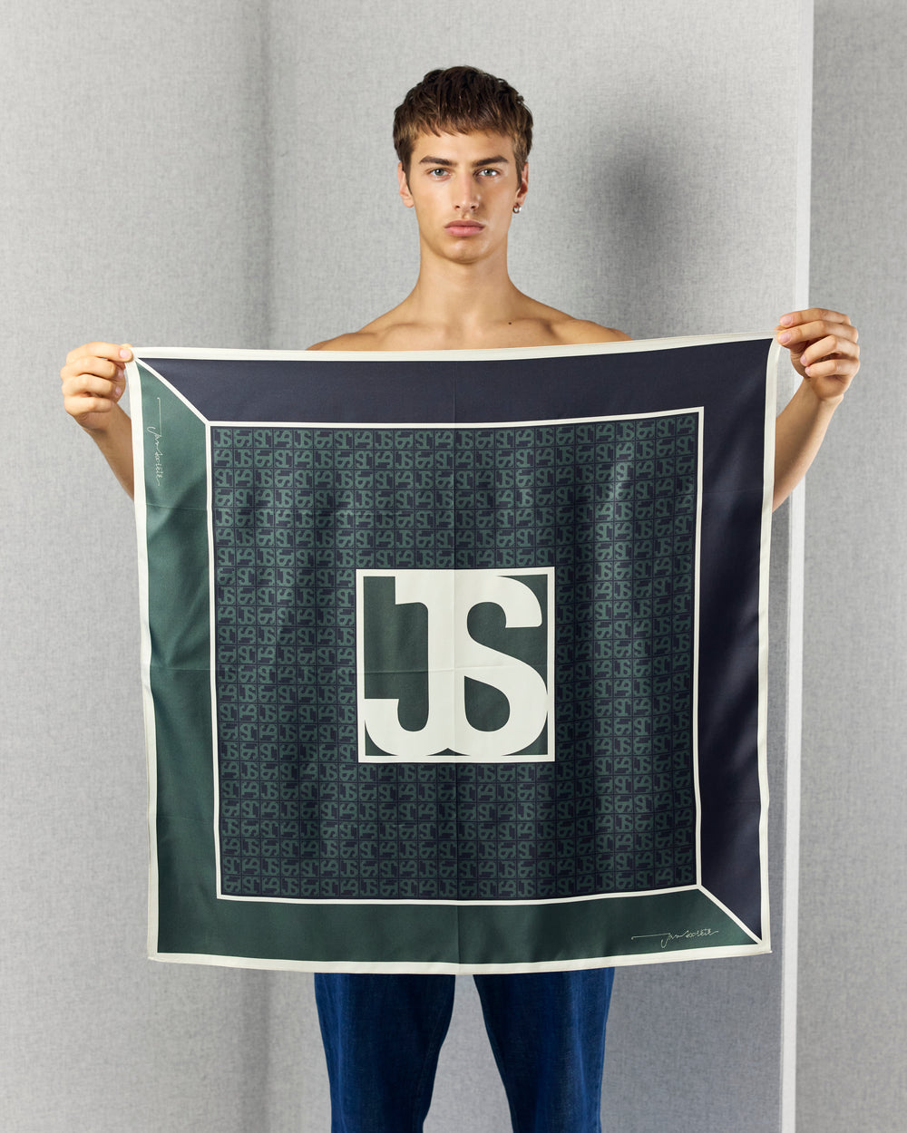 JS SILK SCARF GREEN