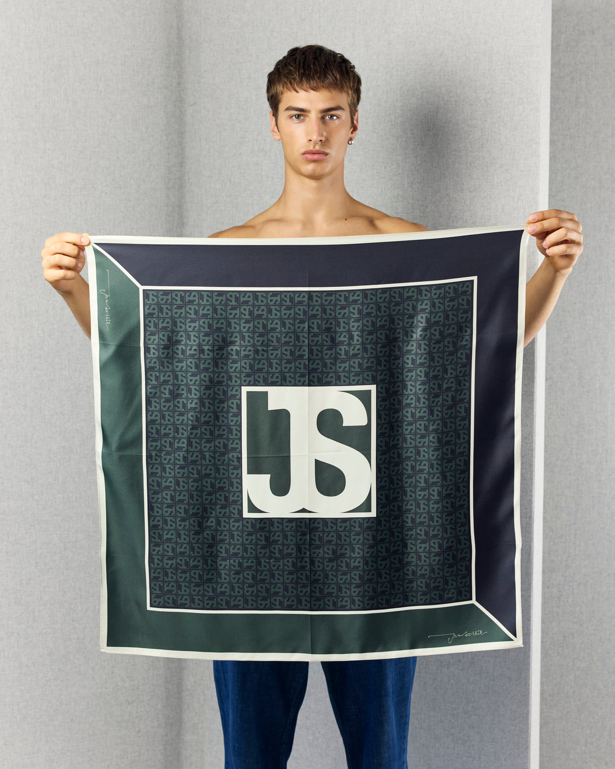 JS SILK SCARF GREEN