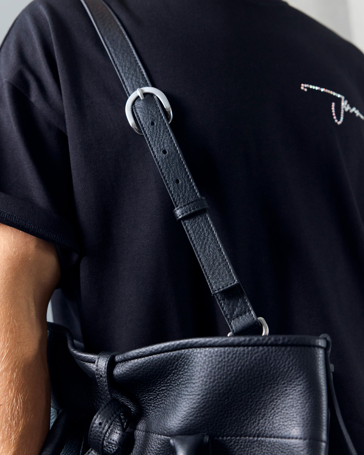 ARC TOTE BLACK