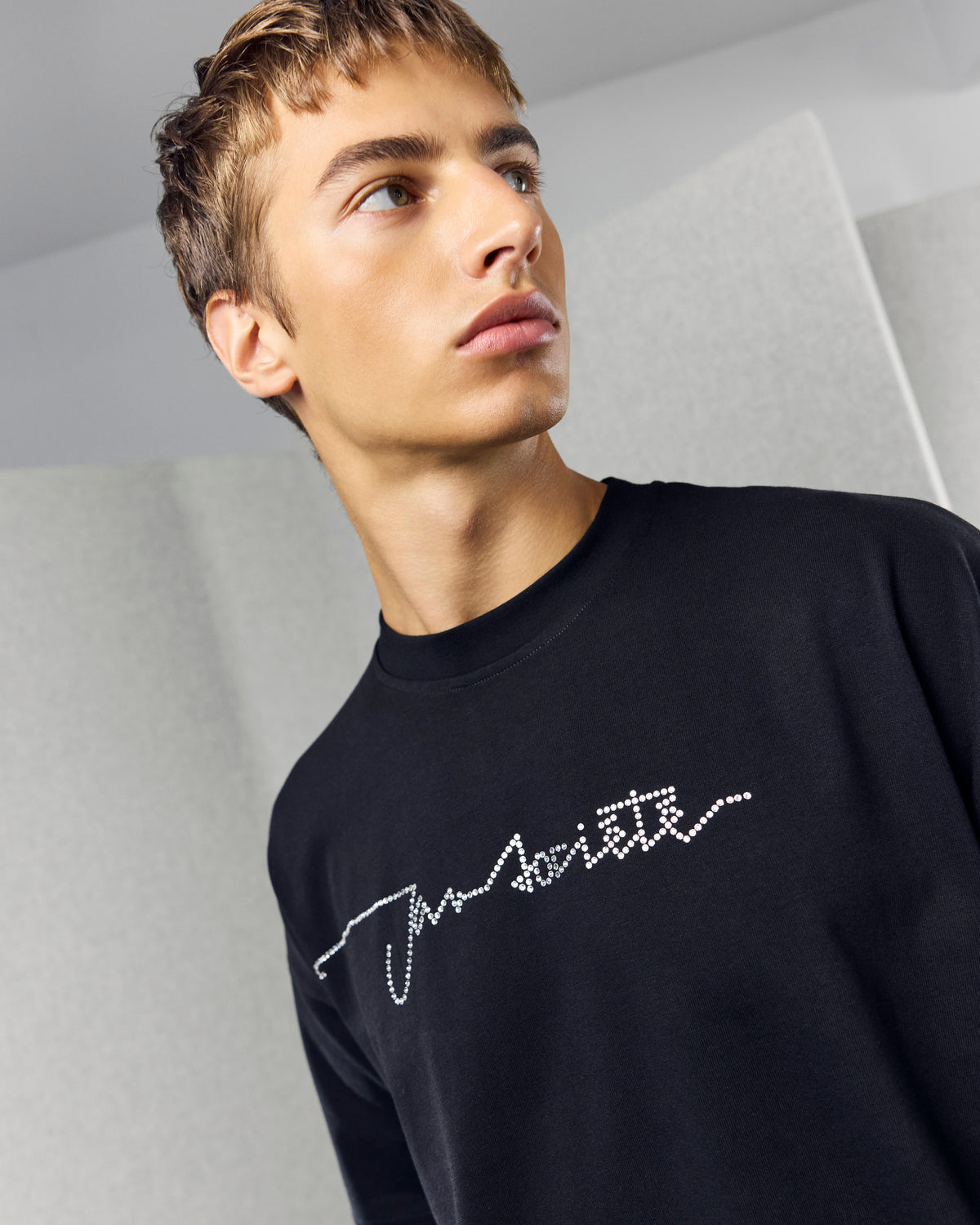 MANUSCRIPT TEE BLACK