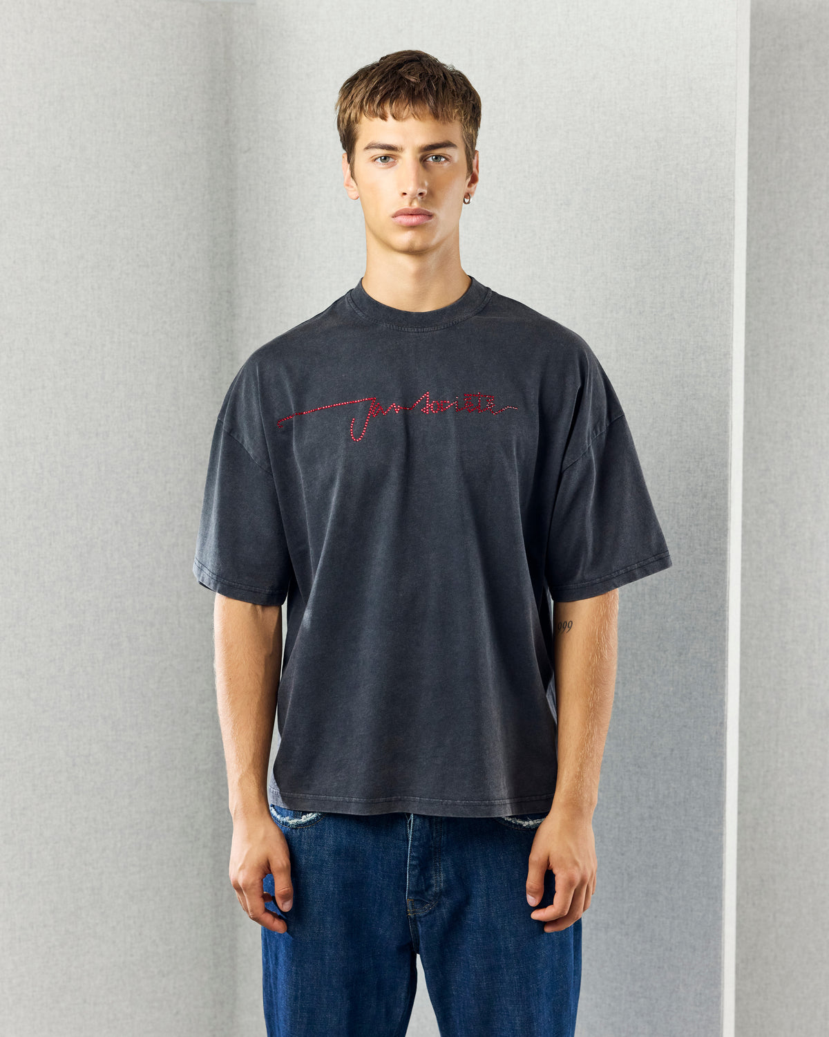 MANUSCRIPT TEE WASHED BLACK