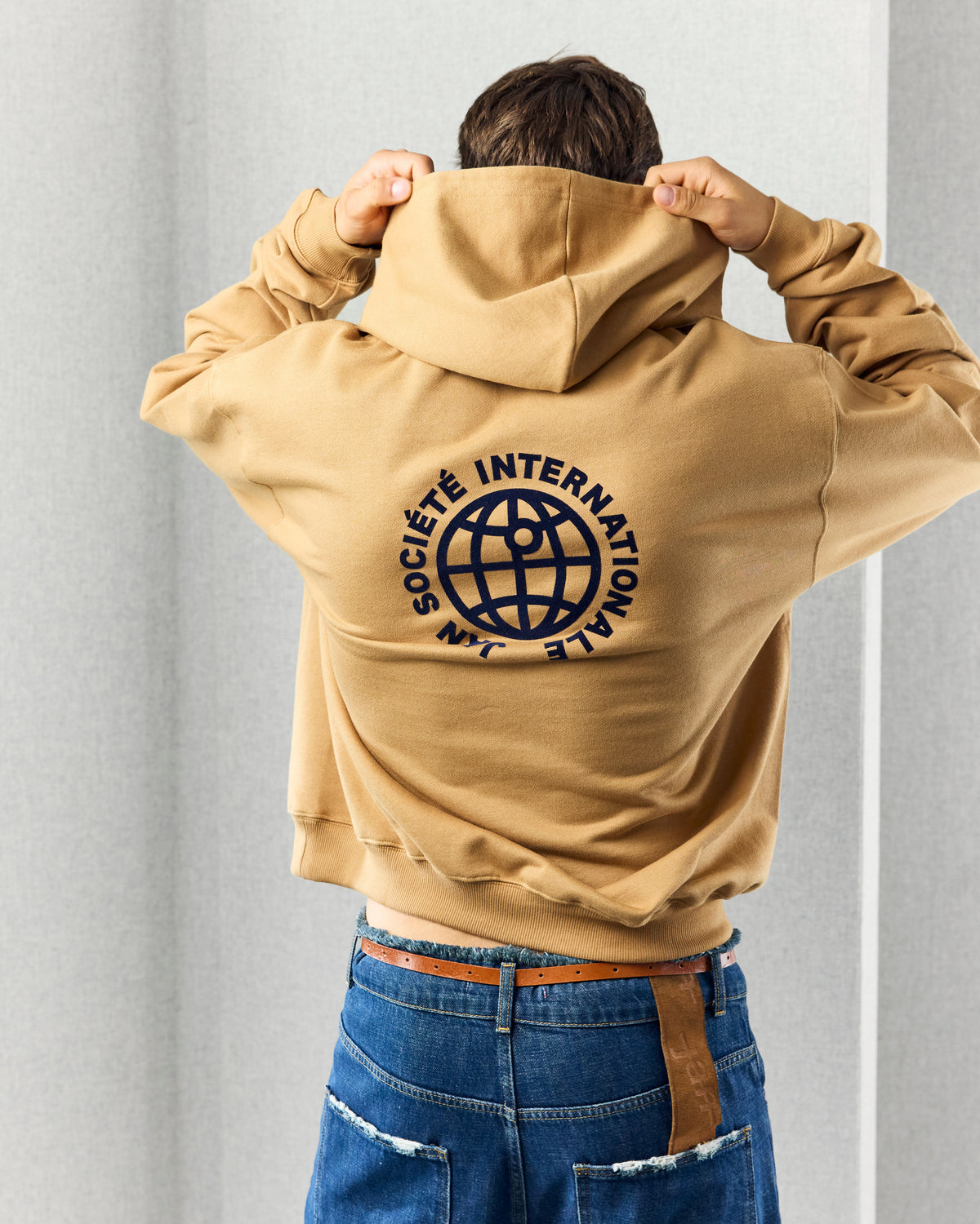 INTERNATIONALE HOODIE COGNAC